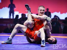 В Якутске определены медалисты по шести весовым категориям первенства России по вольной борьбе