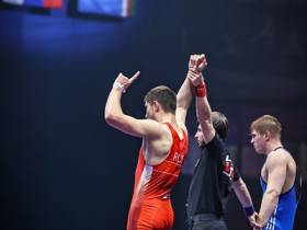 В Якутске определены медалисты по шести весовым категориям первенства России по вольной борьбе