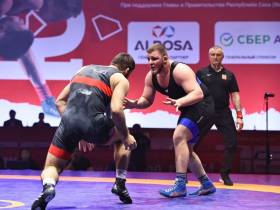 В Якутске определены медалисты по шести весовым категориям первенства России по вольной борьбе