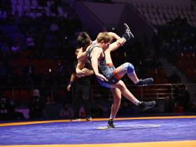 В Якутске выявили сильнейших борцов страны юниорского возраста на первенстве России