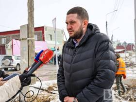 Дмитрий Садовников поручил усилить работу по откачке талых вод в Якутске