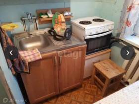 Волны на полу и ободранные обои: как выглядят самые бюджетные квартиры в Якутске