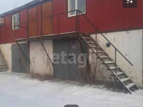 Волны на полу и ободранные обои: как выглядят самые бюджетные квартиры в Якутске