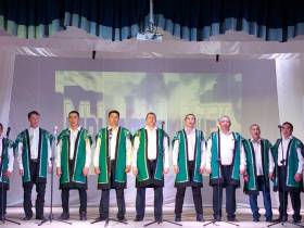 В Момском районе Якутии провели ярмарку и концерт в помощь участникам спецоперации