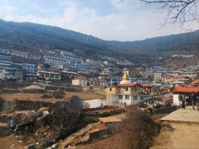 «Такая возможность бывает один раз в жизни». Первый альпинист из Якутии начал восхождение на Эверест