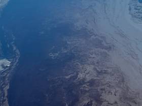 Нефтепродукты попали в реку Анкудинку в Среднеколымском районе Якутии