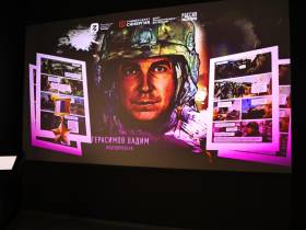 Подвиги в лицах: в Якутске открылась мультимедийная выставка «Герои спецоперации»