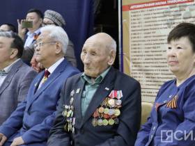 В Якутске провели матч-турнир поколений по шахматам и шашкам на призы ветерана Наума Слепцова