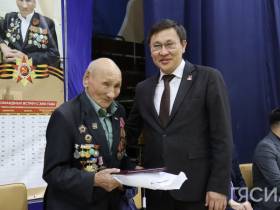 В Якутске провели матч-турнир поколений по шахматам и шашкам на призы ветерана Наума Слепцова