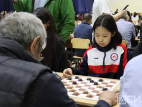 В Якутске провели матч-турнир поколений по шахматам и шашкам на призы ветерана Наума Слепцова