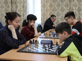 В Якутске более 60 шахматистов участвуют в Кубке Победы