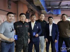 Якутским борцам вручили спортивную экипировку перед вылетом на чемпионат России