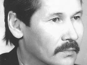 «Готовим яркую премьеру»: Русский драмтеатр отмечает 132-летие