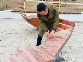 Сотрудники «Сбера» и центра «Мои документы» благоустроили Сквер молодёжи в Якутске