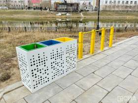 Сотрудники «Сбера» и центра «Мои документы» благоустроили Сквер молодёжи в Якутске