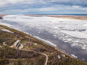 Фото: ледоход на реке Лене с Табагинского мыса