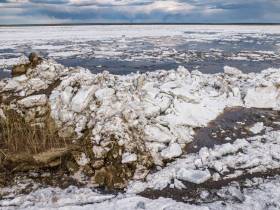 Фото: ледоход на реке Лене с Табагинского мыса