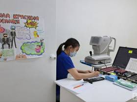 Детей пяти детских садов Якутска осмотрят врачи республиканской офтальмологической больницы