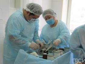 Фото и видео: врачи показали, как в ожоговом центре проводят пересадку кожи