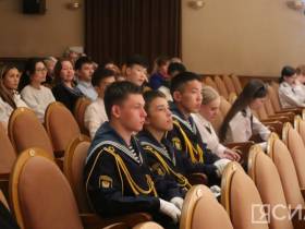 Премию главы Якутии имени Кирилла и Мефодия вручили преподавателю СВФУ Луизе Габышевой