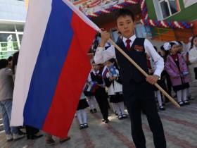 Последний звонок в школе №6 Якутска: успехи учеников и стандарты образования будущего