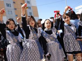 Последний звонок в школе №6 Якутска: успехи учеников и стандарты образования будущего