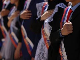 Последний звонок в школе №6 Якутска: успехи учеников и стандарты образования будущего