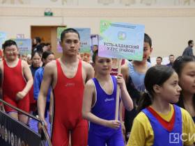 Почти 300 юных борцов заявились на турнир Афанасия Заболоцкого в Якутске
