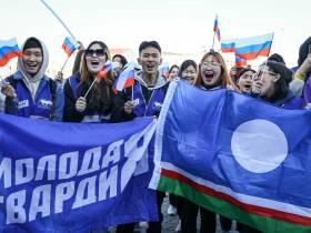 В аэропорту Якутска торжественно встретили Героя России Александра Колесова