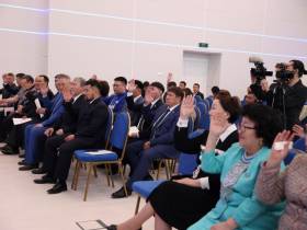 Айсен Николаев подвел итоги предварительного голосования партии «Единая Россия» в Якутии