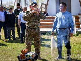 «Великая честь и большая ответственность»: Героя России Колесова чествовали в родном Намском районе