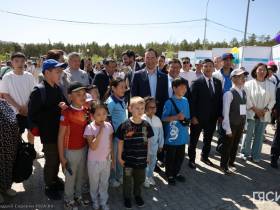 Айсен Николаев дал старт фестивалю «Сайын» ко Дню защиты детей в Якутске