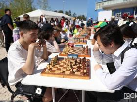 Айсен Николаев дал старт фестивалю «Сайын» ко Дню защиты детей в Якутске