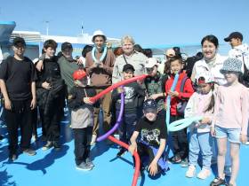 «Кораблик счастья» вновь поднял якорь: в ЛОРПе поздравили детей