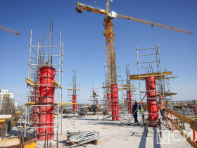 Наследие для потомков: глава Якутии проверил ход строительства Арктического центра эпоса и искусств