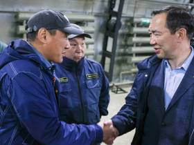 Глава Якутии поручил расширить производственную базу «Дорог Арктики» в Чокурдахе