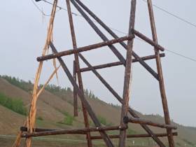 Гроза серьезно повредила деревянные опоры ЛЭП в Хангаласском районе
