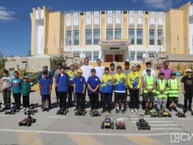 Гонки на радиоуправляемых машинках устроили школьники в Якутске