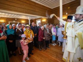 Единственная уцелевшая в Хангаласском районе церковь XIX века открылась после реставрации