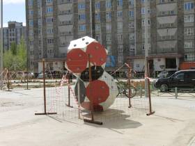 Николай Ноттосов: «Новые детские площадки в Мирном оснащаются скалолазными и канатными комплексами»