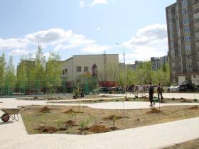 Николай Ноттосов: «Новые детские площадки в Мирном оснащаются скалолазными и канатными комплексами»