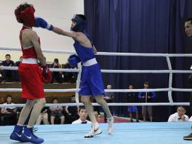 Боксёры из двадцати команд провели первые бои на спартакиаде учащихся Якутии