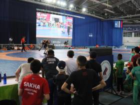 Стали известны первые чемпионы спартакиады школьников Якутии среди борцов