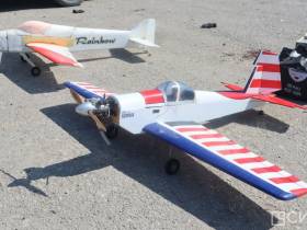 В Якутске состоялись соревнования среди школьников по запуску самодельных самолетов