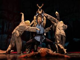 В Якутске состоялась премьера хореографической легенды «Ситим»