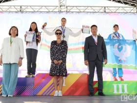 В Якутске торжественно наградили чемпионов третьего дня спартакиады учащихся