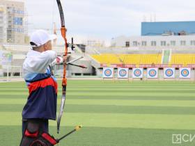 Стрельба из лука собрала 18 муниципальных команд на спартакиаде учащихся Якутии