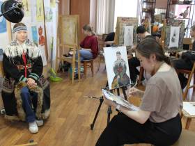 Якутская художница Мира Аргунова представила выставку на Таймыре