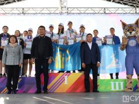 Бадминтон, теннис и шахматы: в Якутске вручили медали чемпионам спартакиады учащихся республики