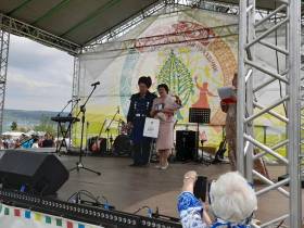 Глава Алдана отметил наградами достойных жителей города